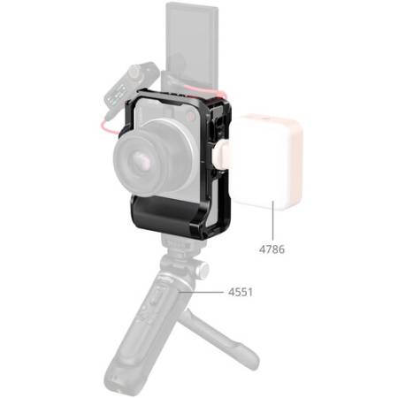 SmallRig 5766 - zestaw, klatka, uchwyt górny i zacisk kabli HDMI i USB-C, do Canon EOS R50 V - przykład użycia